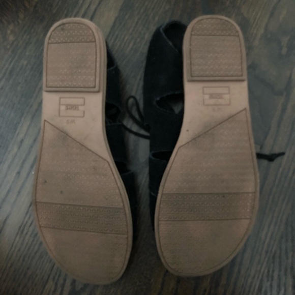 TOMS lace up suede sandals - Picture 3 of 3